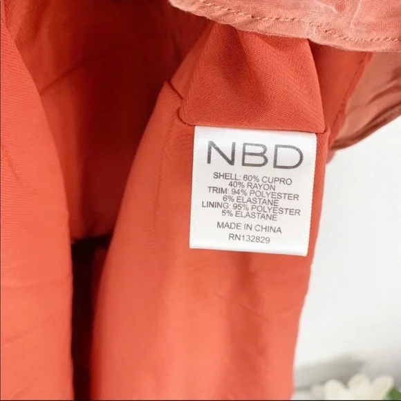 NBD Arabia dress in rust - Picture 9 of 9